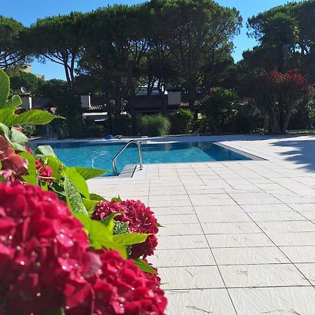 Villetta Corte Grande Aprilia Marittima Bagian luar foto