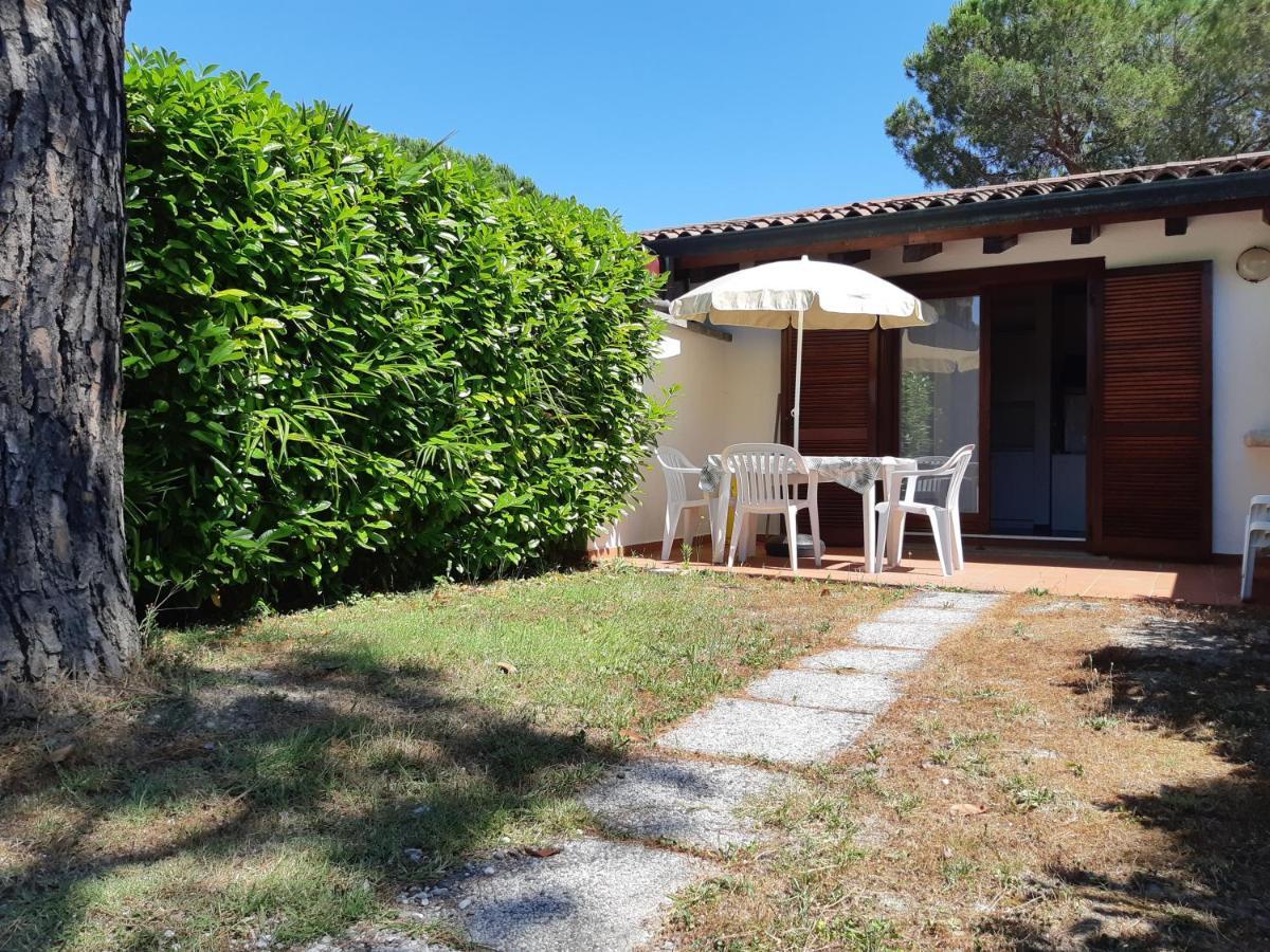 Villetta Corte Grande Aprilia Marittima Bagian luar foto